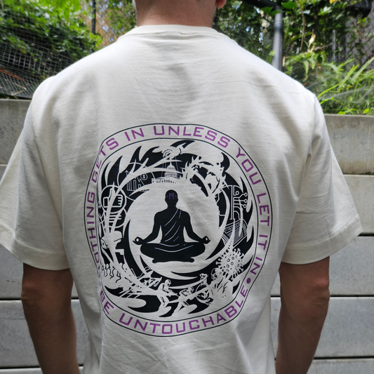 Box Tee - BE UNTOUCHABLE