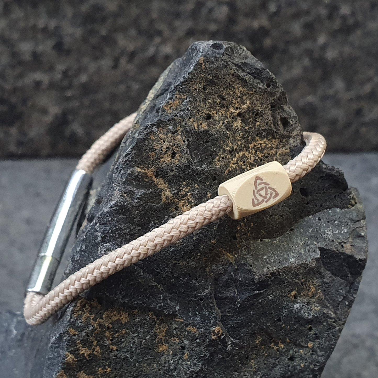 Totemband: Paracord